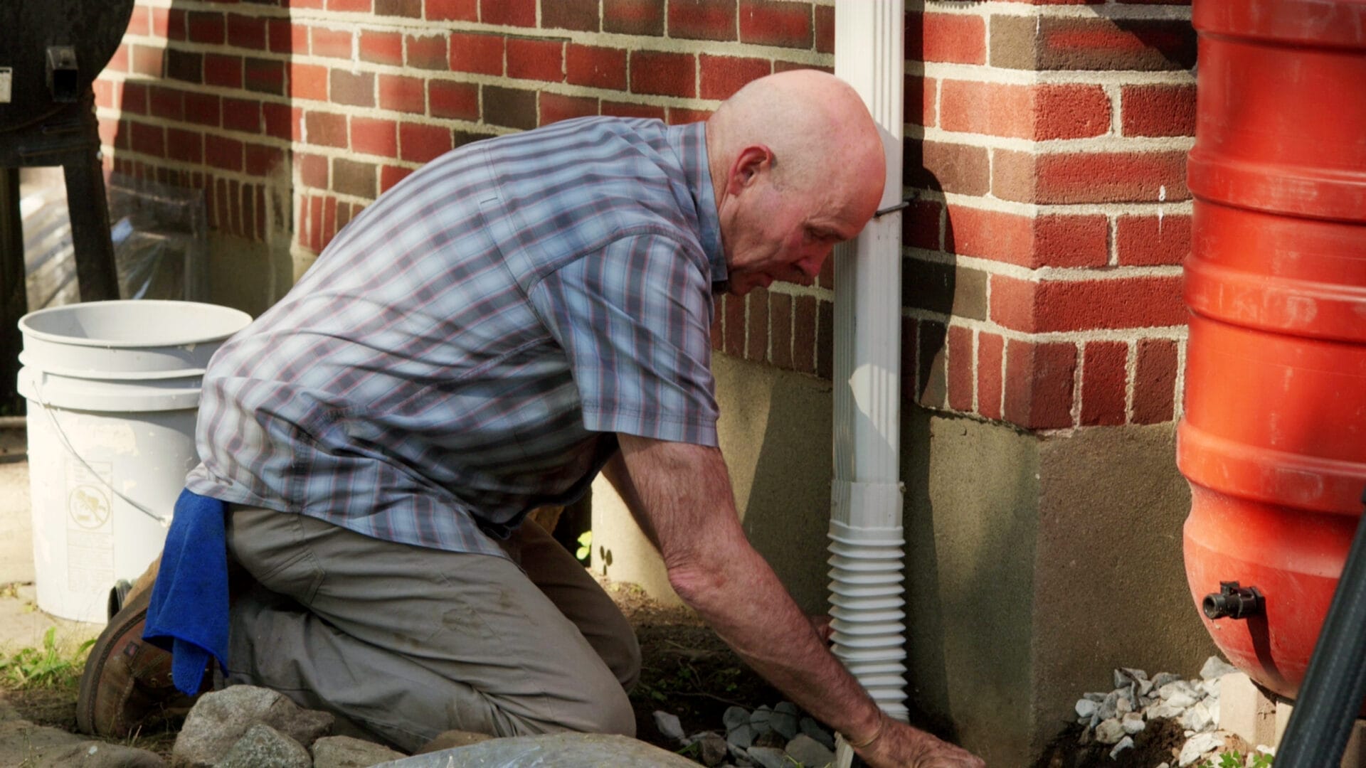 S22 E20: Mark McCullough installs a downspout extension for a flagstone patio