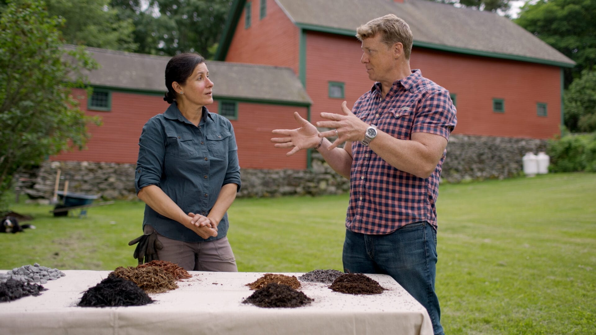 S23 E26: Jenn Nawada teaches Kevin O'Connor about mulch