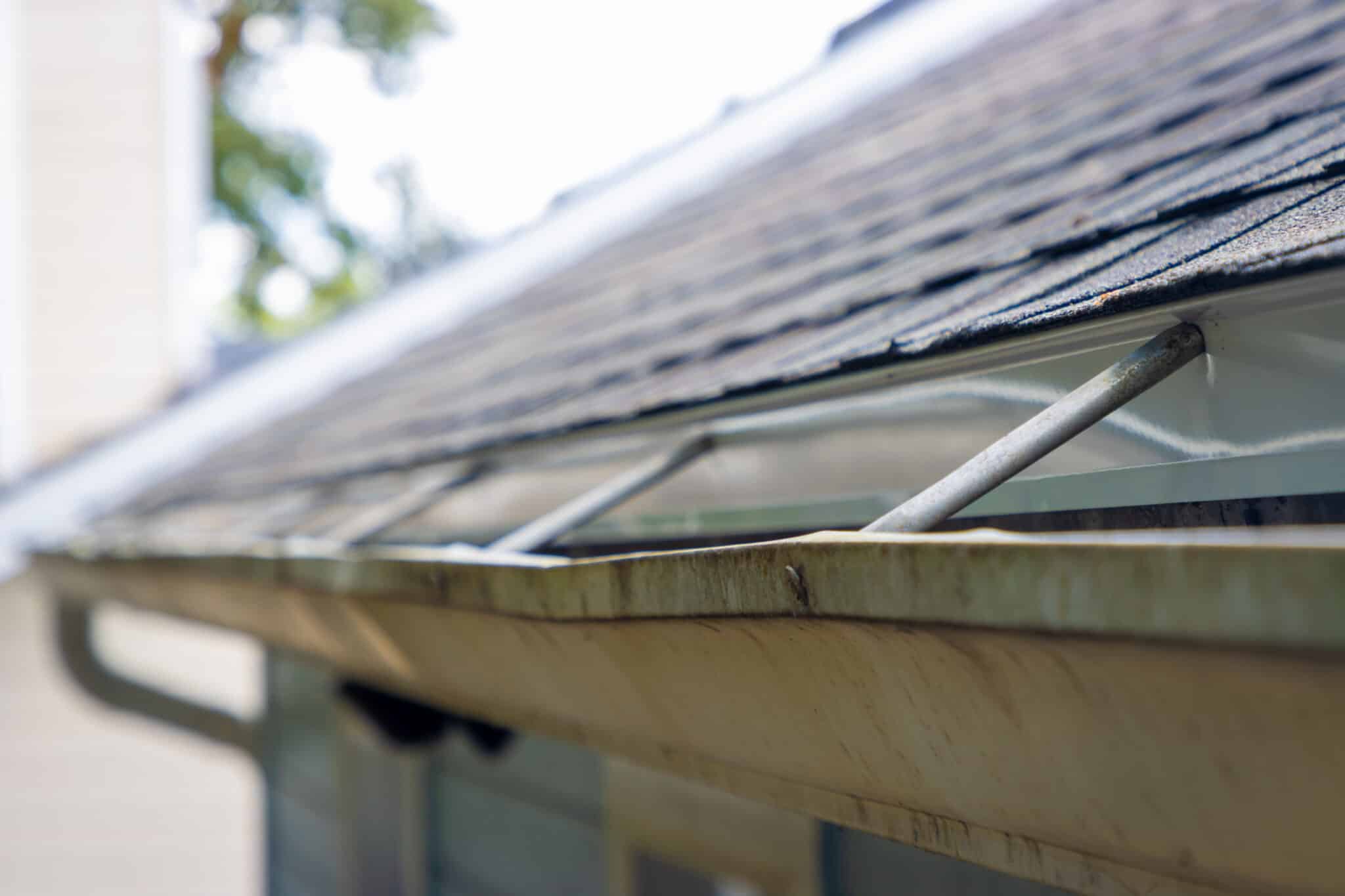 How To Fix Sagging Gutters