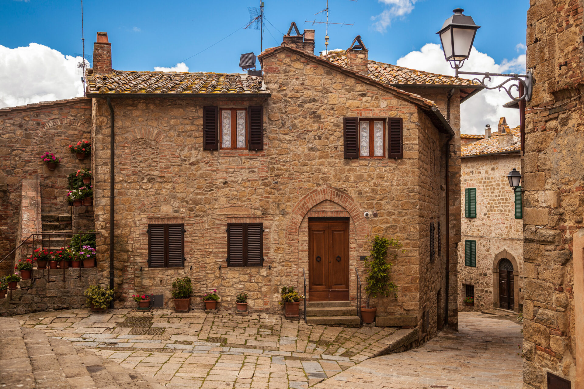 How To Move to Italy