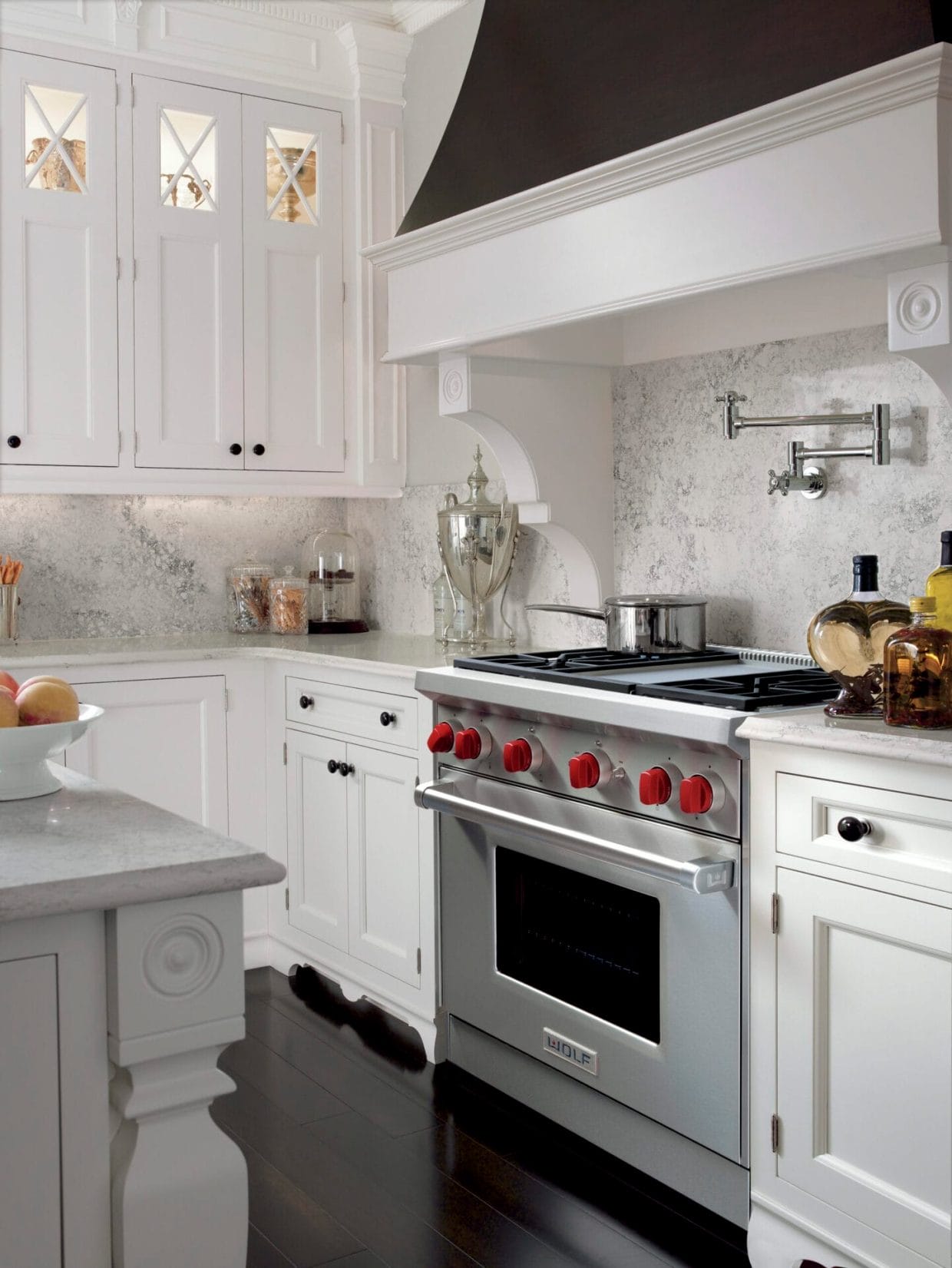 All About Pro-Style Kitchen Ranges