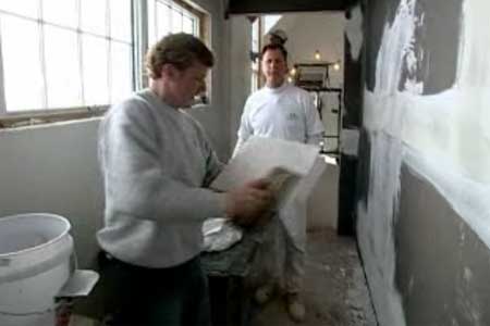 How To Plaster a Wall